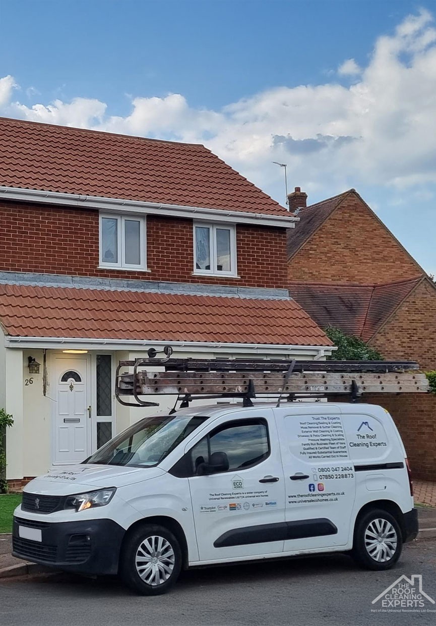 Universal-Eco-Homes---Roof-Cleaning-Services