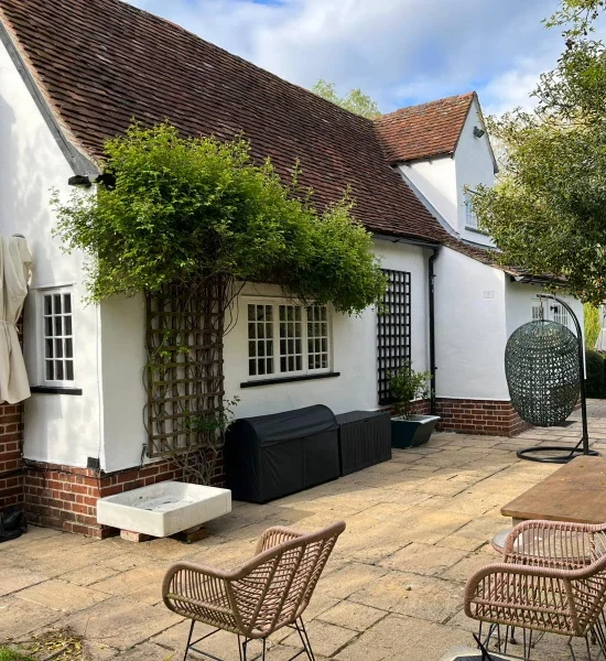 Louie-Spence-Cottage-Wall-Cleaning-and-Coating-Essex-Universal-Eco-Homes-1.webp